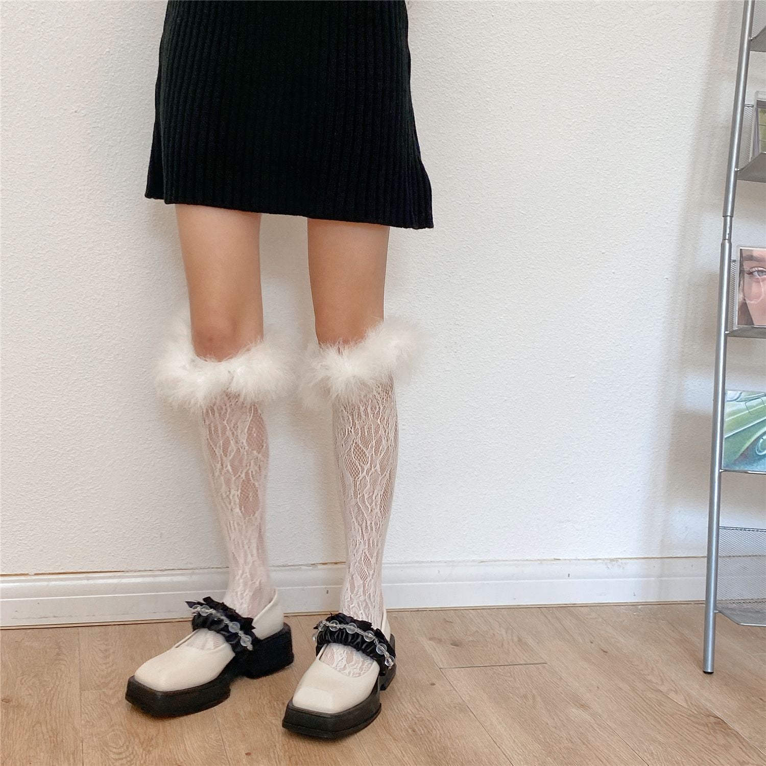 Feather Lace Knee-high Socks